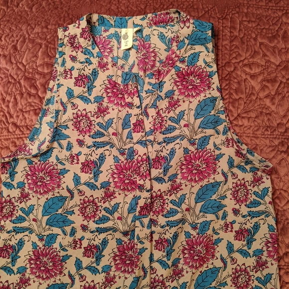 Floral tunic, sleeveless - Picture 4 of 4